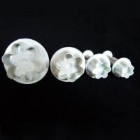 emporte piece piston bouquet brode